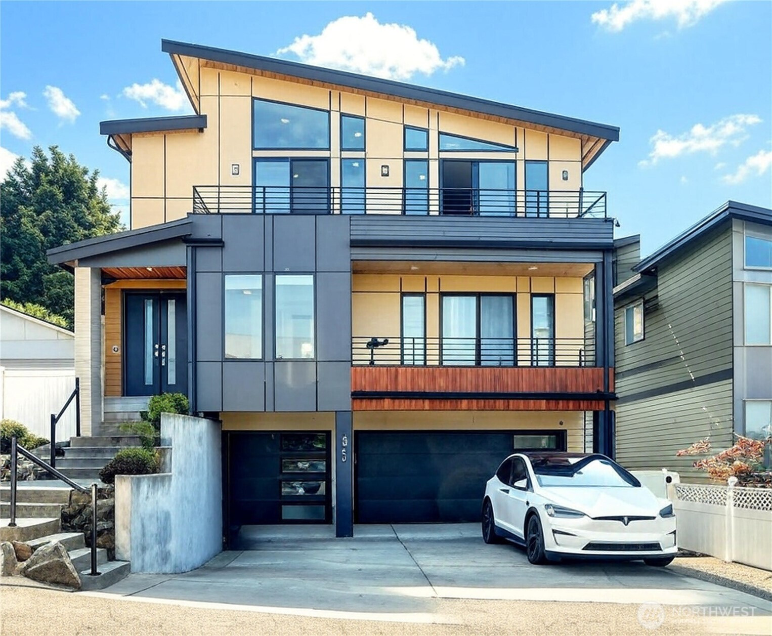 1025 N 36th Street, Renton, WA 98056