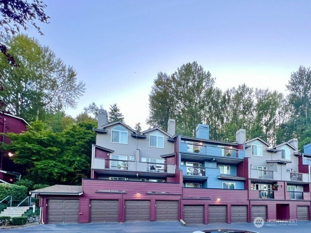 15809 Waynita Way NE, Bothell, WA 98011