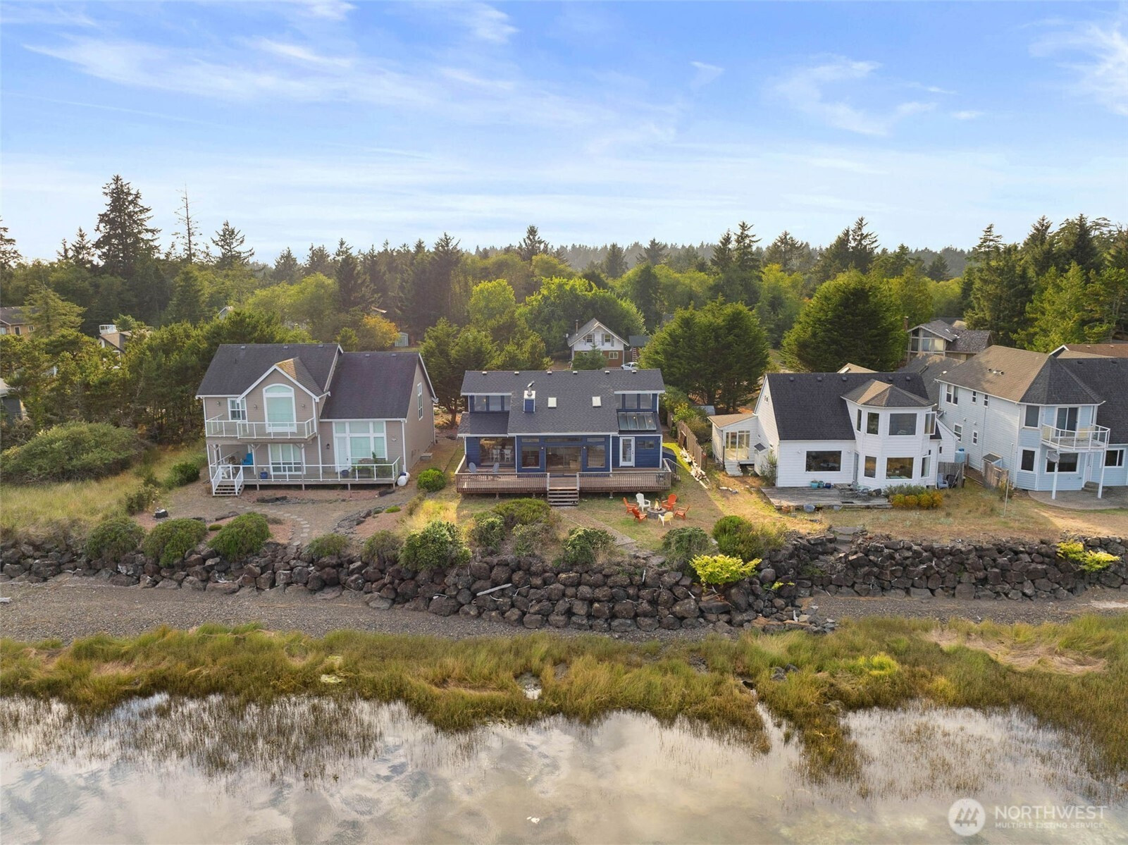 314 Harbor View Loop SE, Ocean Shores, WA 98569