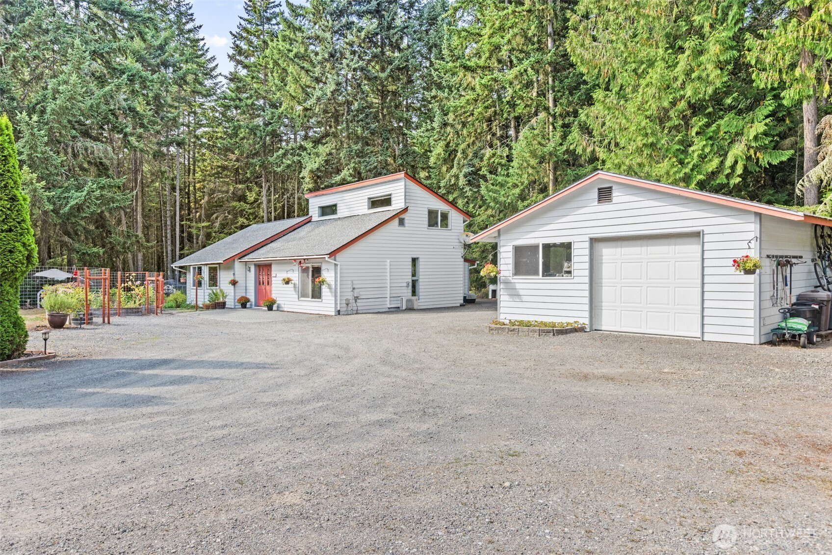 101 Crestview Drive, Port Angeles, WA 98362