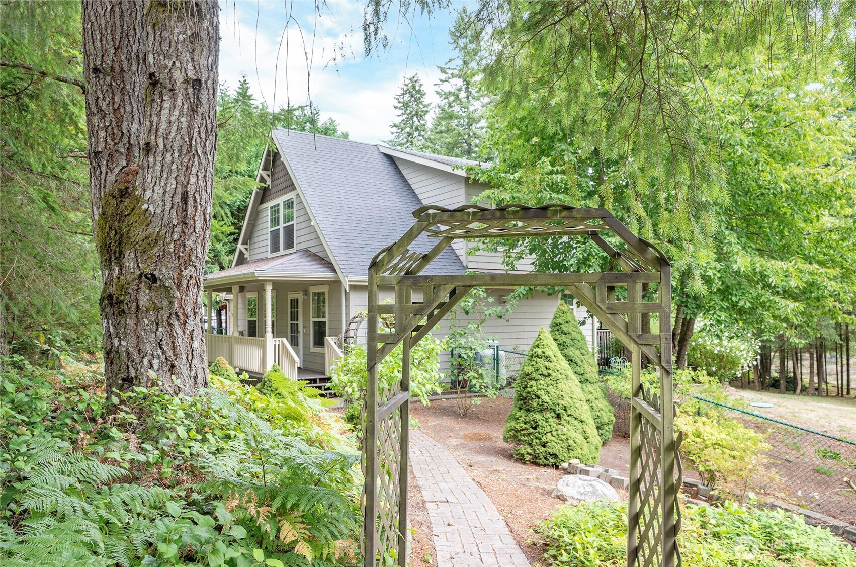 13427 Burchard Drive SW, Port Orchard, WA 98367