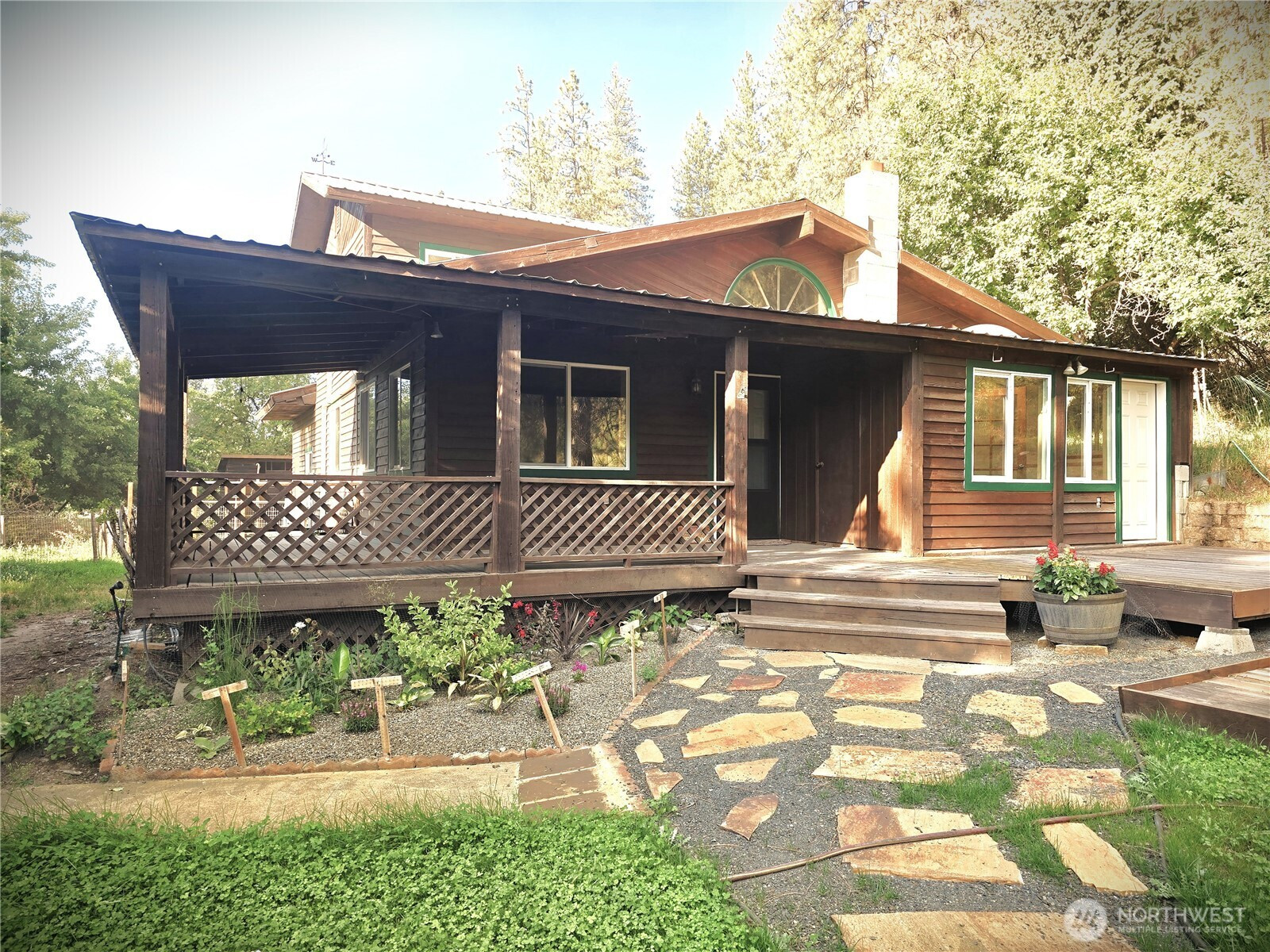 1612 Rickey Canyon Road, Kettle Falls, WA 99141