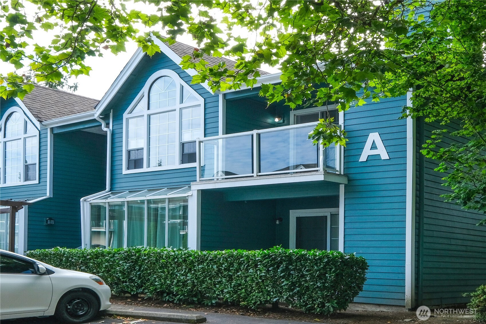16419 Spruce Way, Lynnwood, WA 98037
