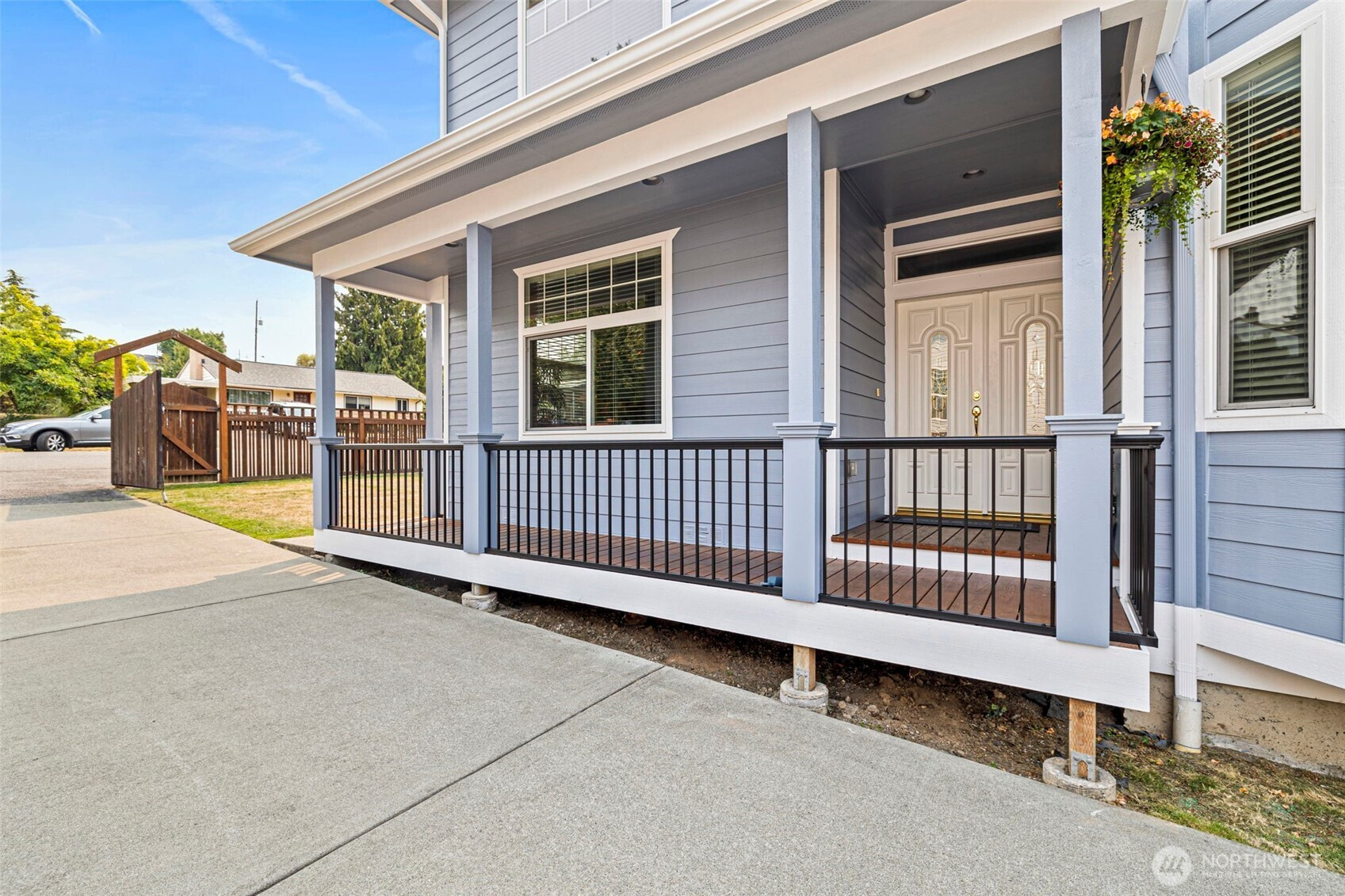 10821 Crestwood Drive S, Seattle, WA 98178