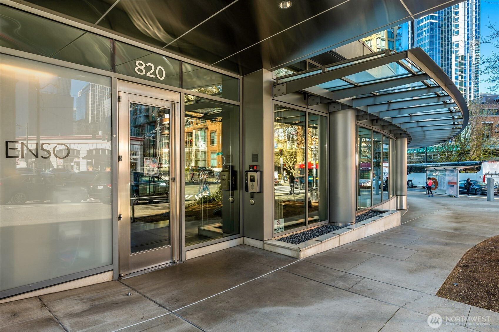 820 Blanchard Street, Seattle, WA 98121