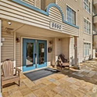6960 California Avenue SW, Seattle, WA 98126