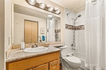 6960 California Avenue SW, Seattle, WA 98126