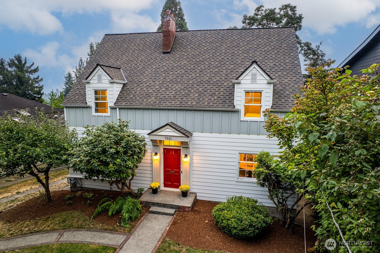 7521 30th Avenue NE, Seattle, WA 98115