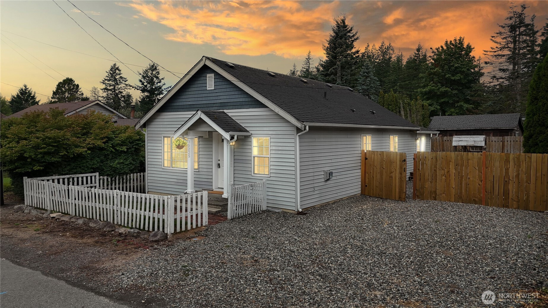 35225 Veazie Cumberland Road SE, Enumclaw, WA 98022