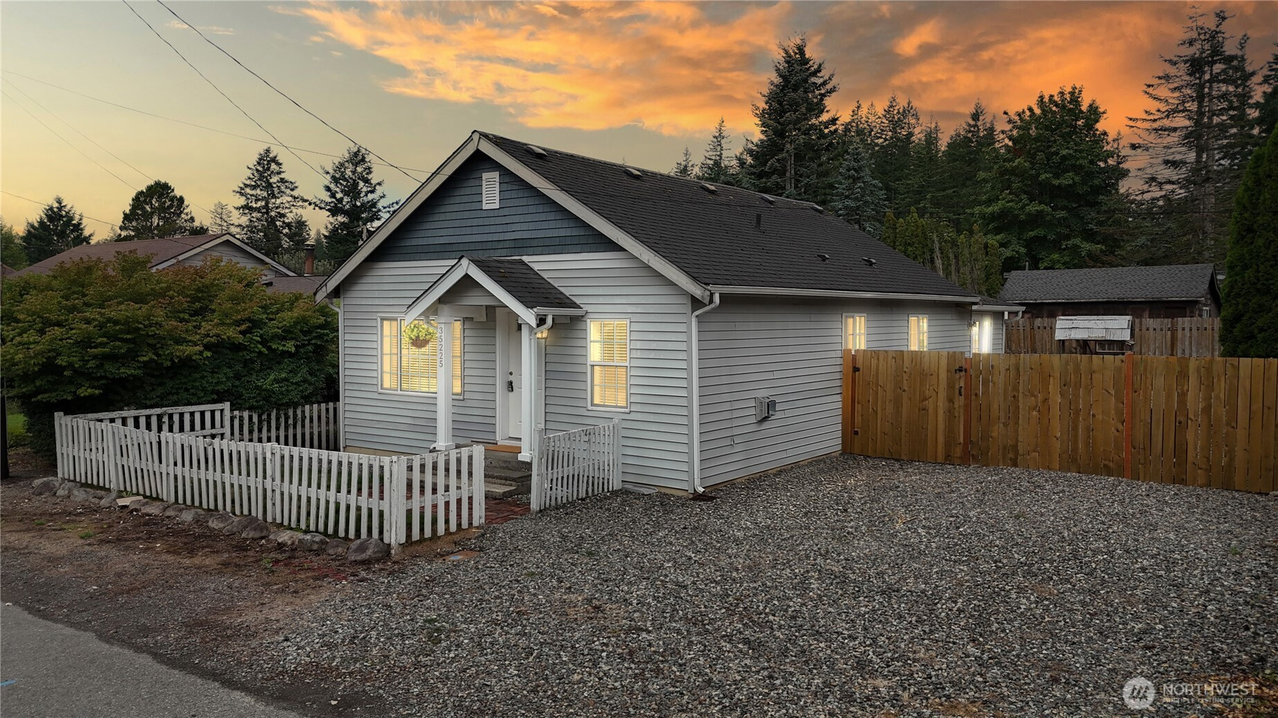 35225 Veazie Cumberland Road SE, Enumclaw, WA 98022