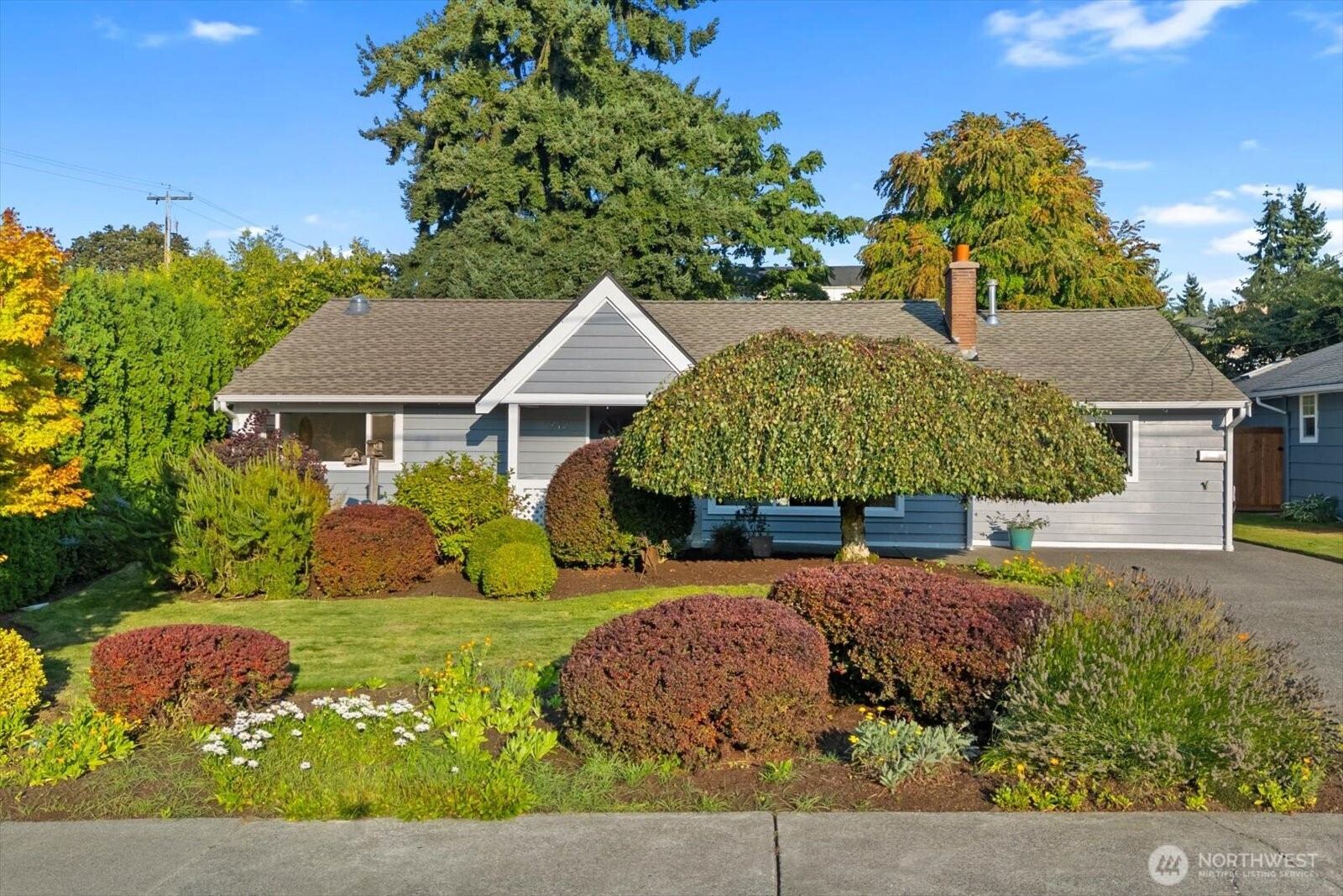 912 7th Avenue N, Edmonds, WA 98020