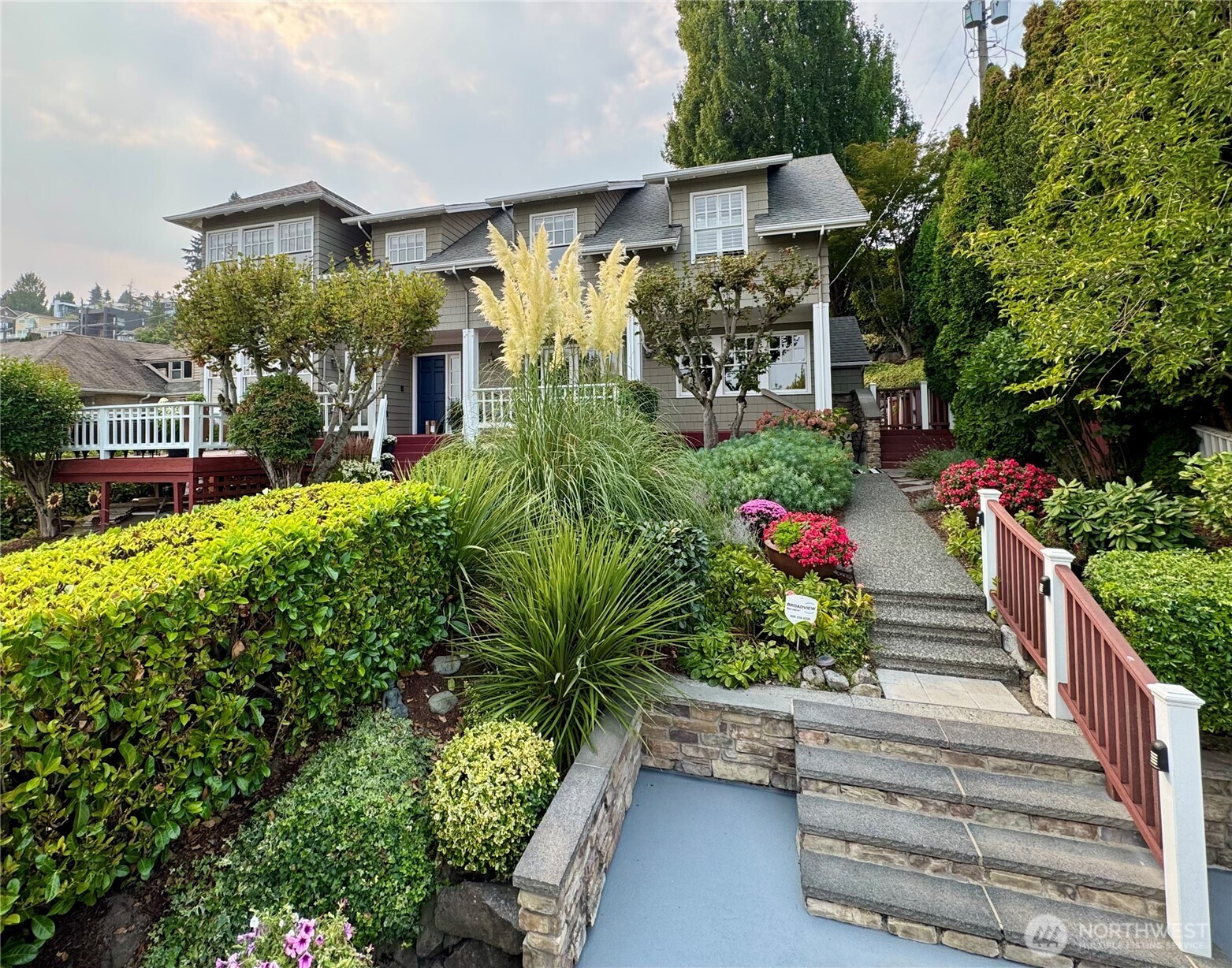 903 Lakside Avenue S, Seattle, WA 98144