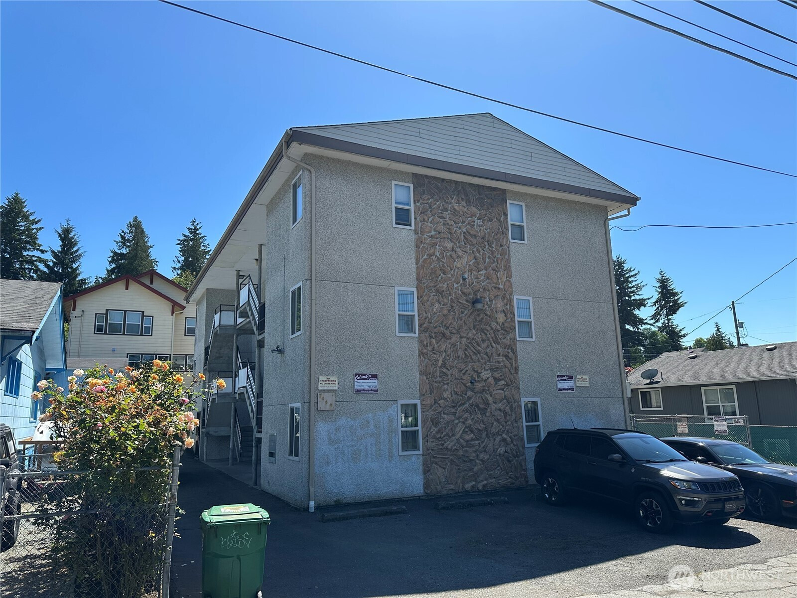 7440 Rainier Avenue S, Seattle, WA 98118