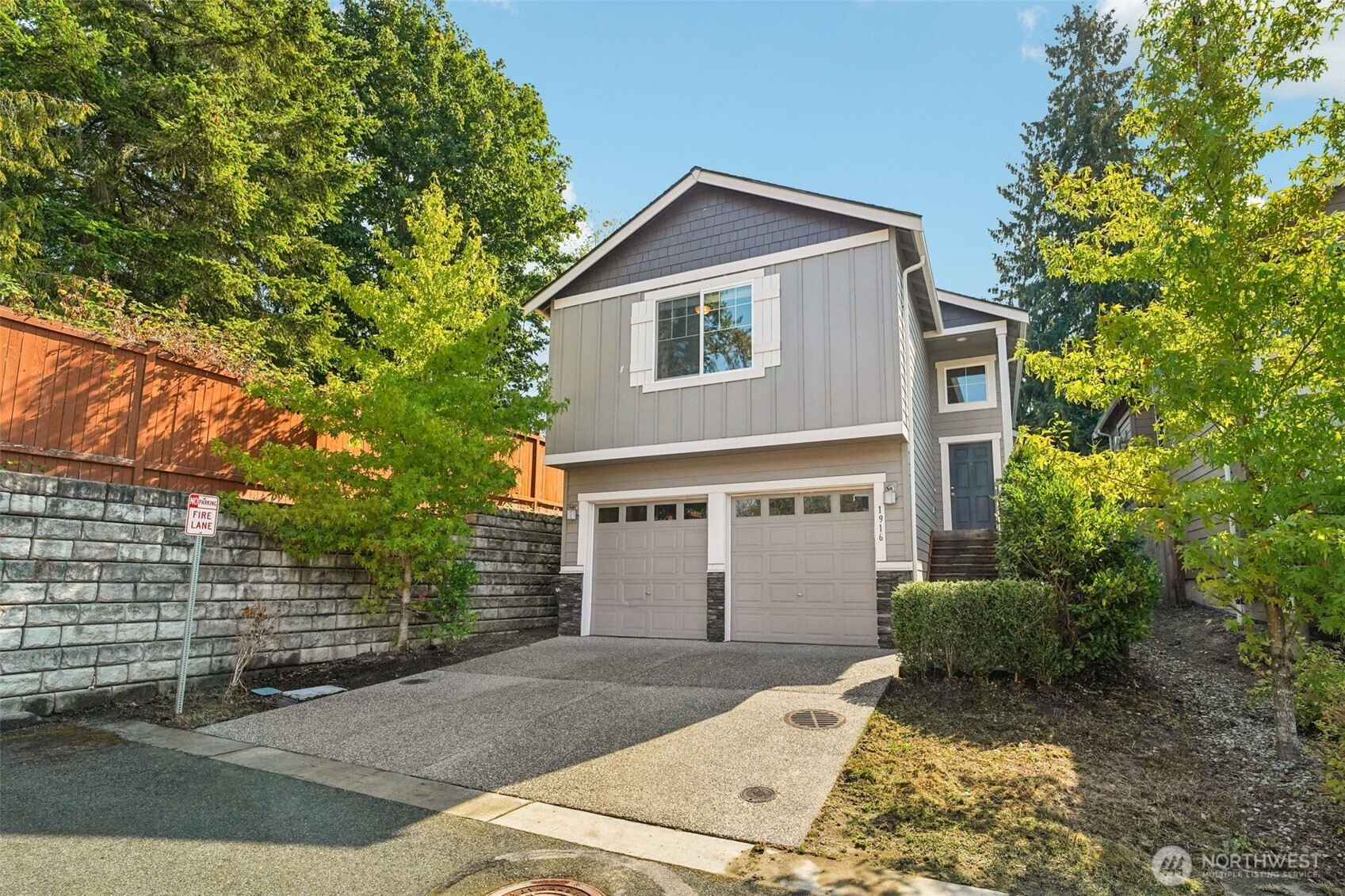1916 148th Place SW, Lynnwood, WA 98087