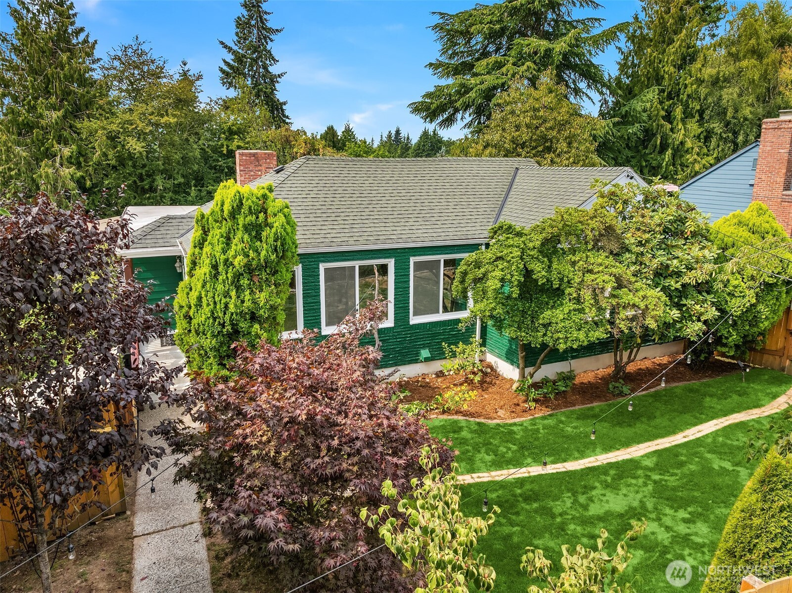 6833 47th Avenue NE, Seattle, WA 98115