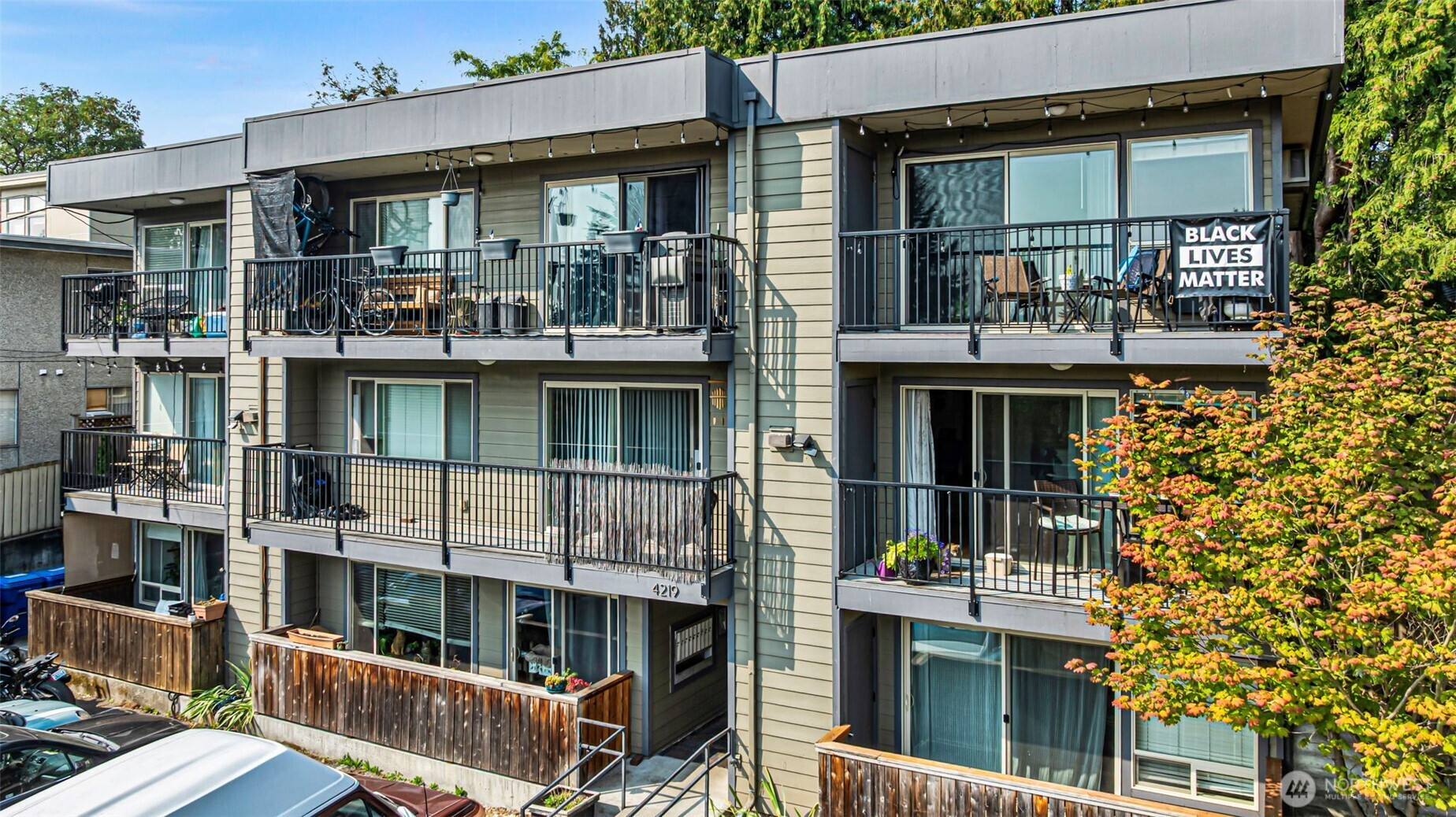 4219 Whitman Avenue N, Seattle, WA 98103