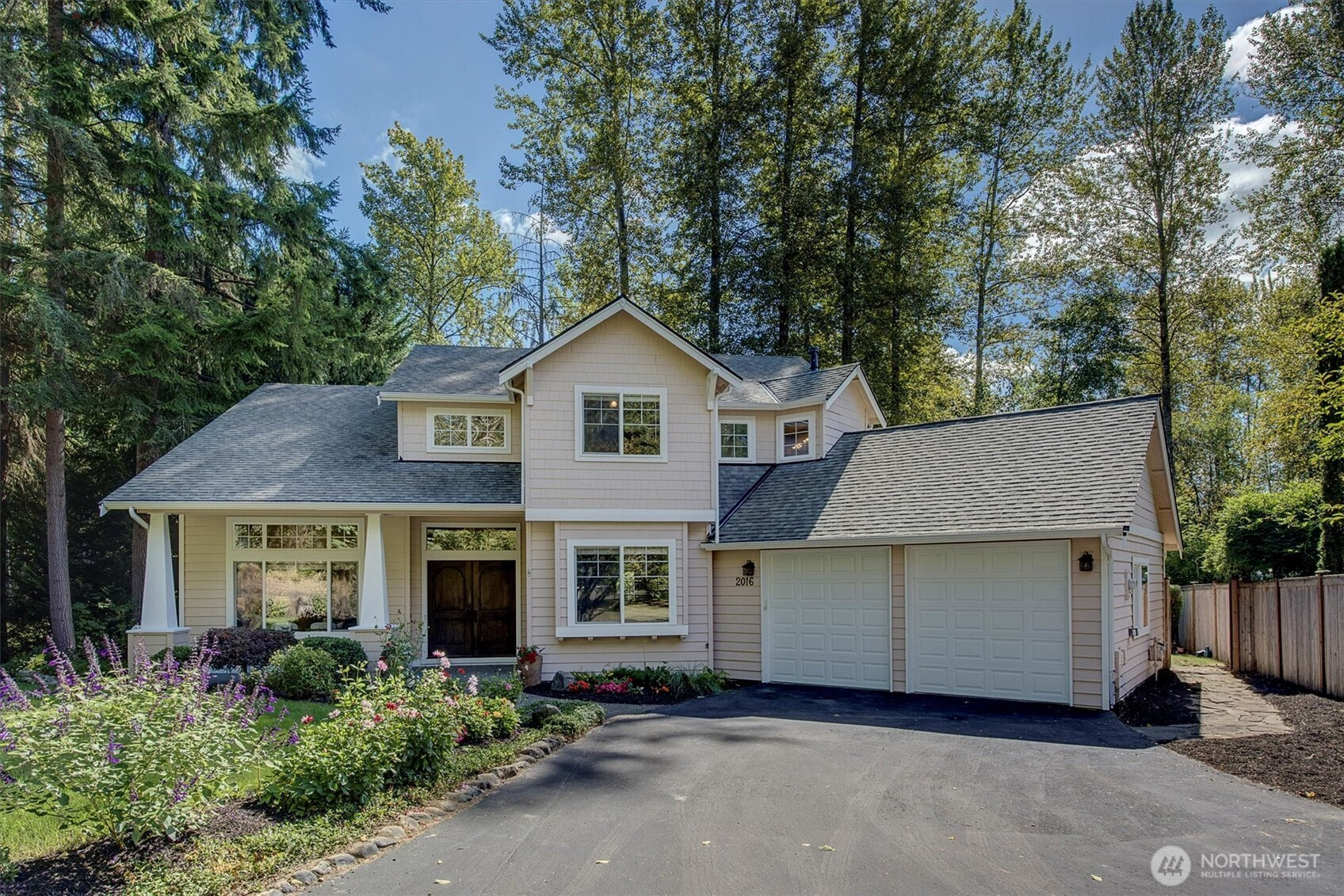 2016 236th Avenue SE, Sammamish, WA 98075
