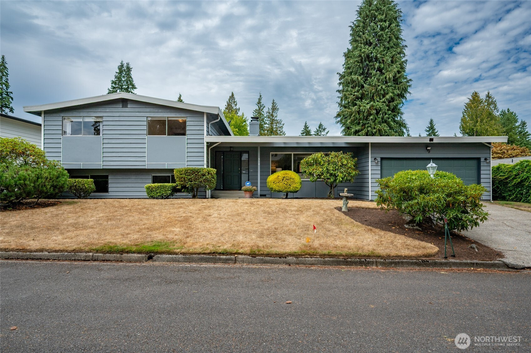 510 NW 201st Place, Shoreline, WA 98177