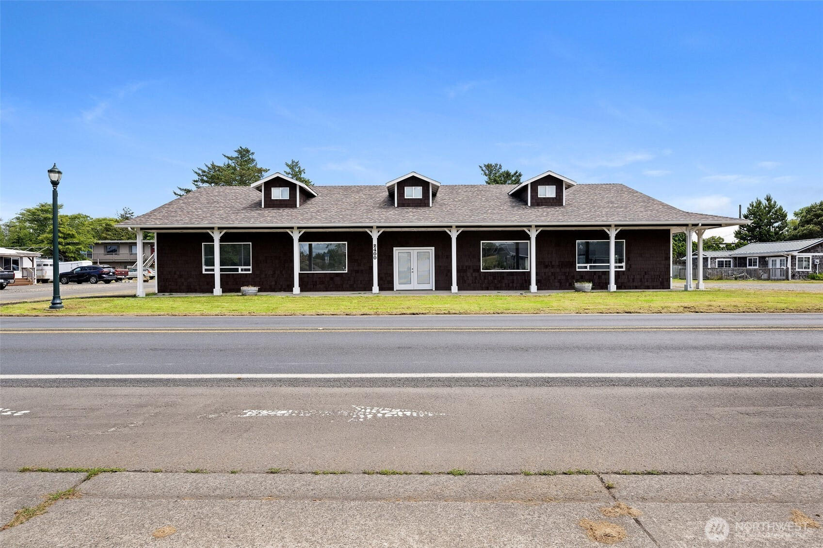 2400 Pacific Avenue, Long Beach, WA 98631
