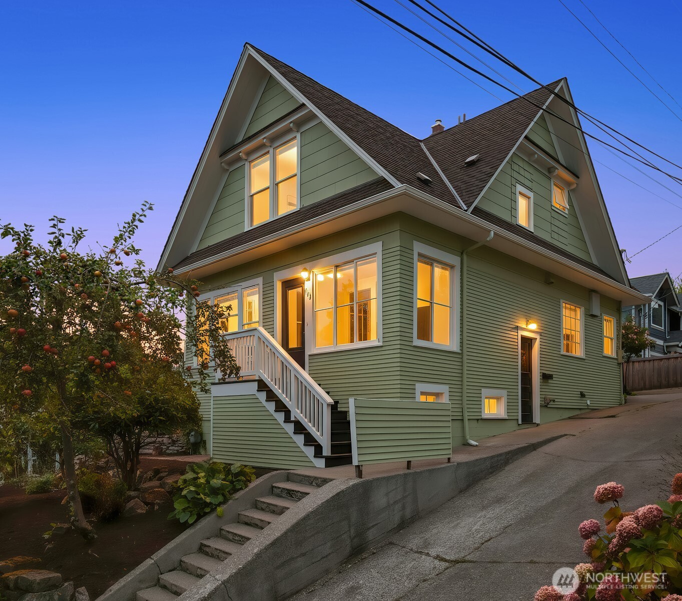 311 W Smith Street, Seattle, WA 98119
