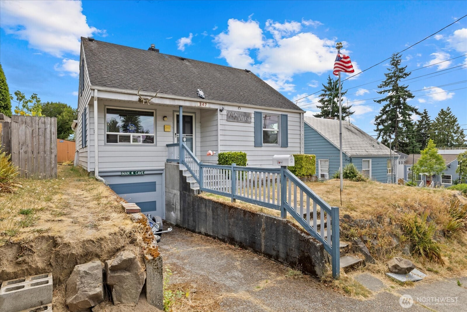 347 NW 52nd Street, Seattle, WA 98107