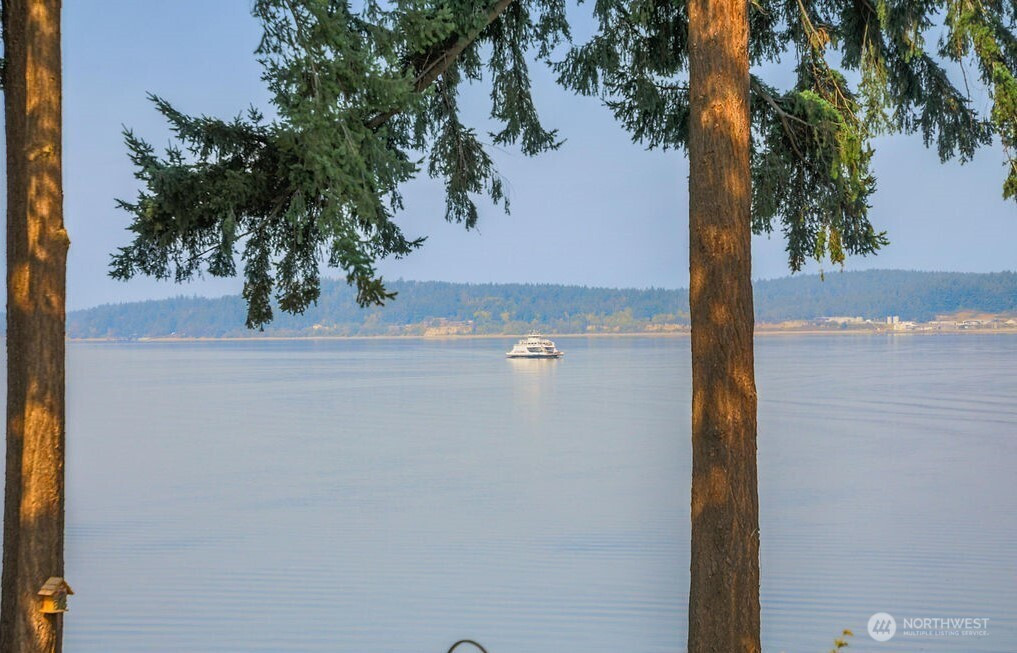 602 1st Street, Steilacoom, WA 98388