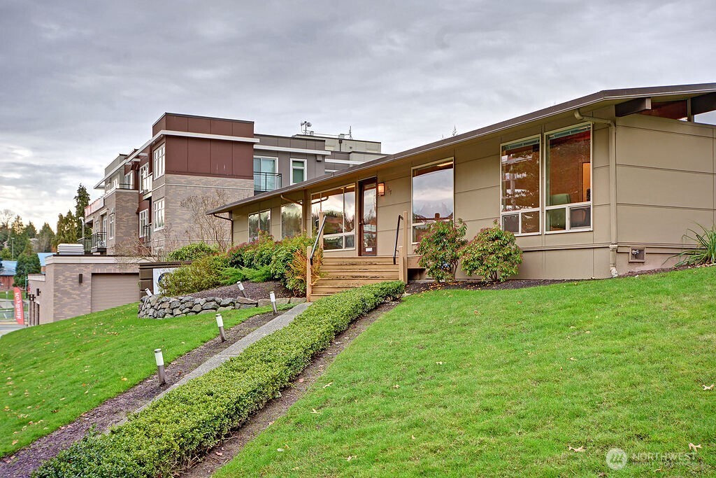 317 4th Street, Kirkland, WA 98033
