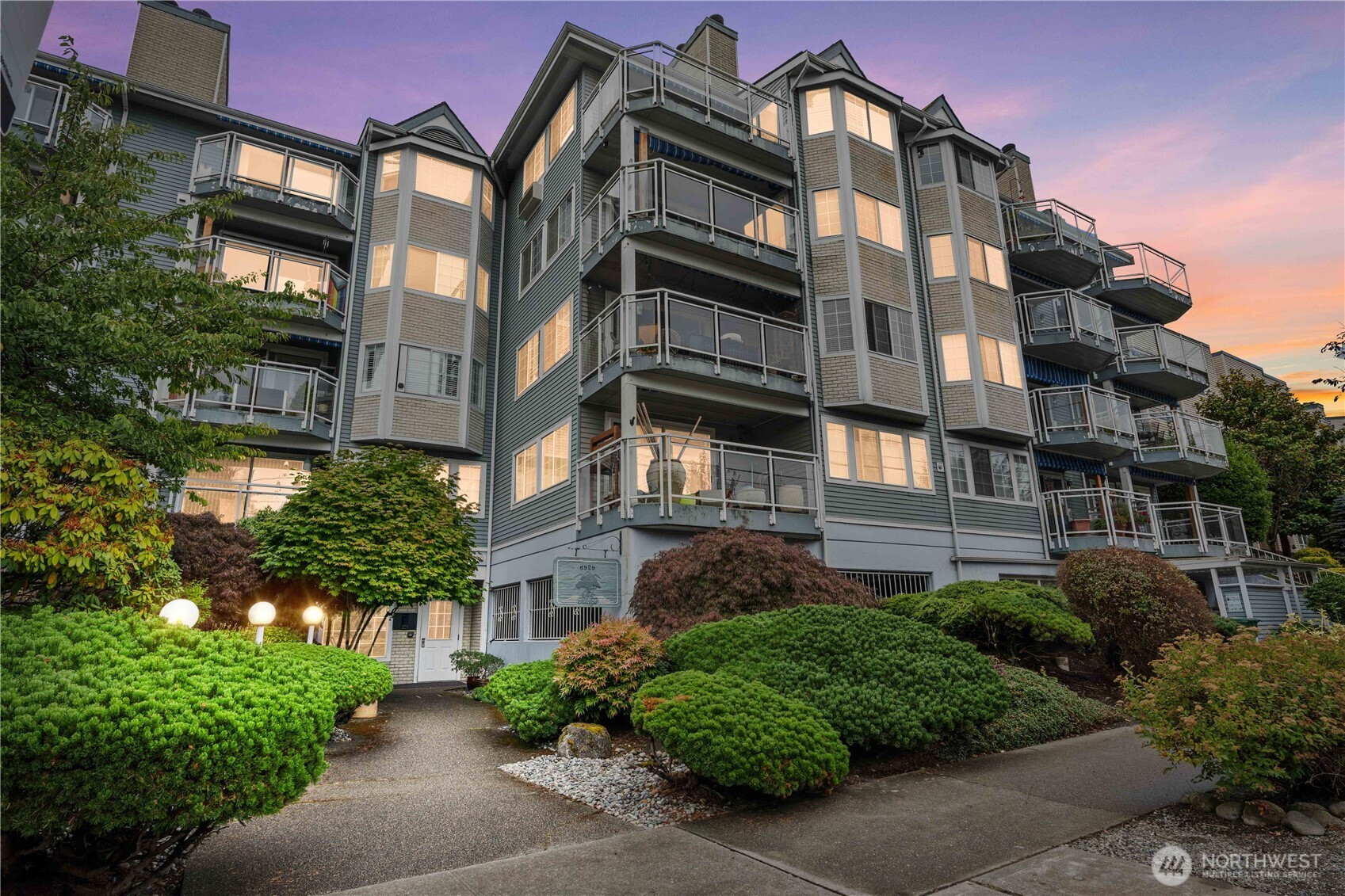 6920 California Avenue SW, Seattle, WA 98136