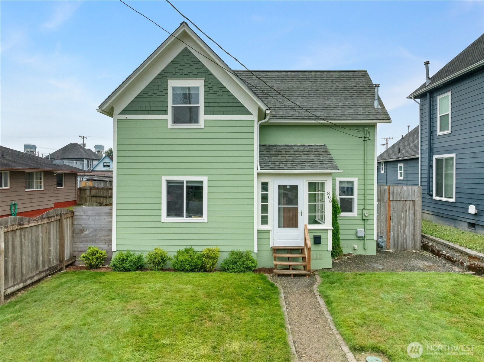 808 Eklund Avenue, Hoquiam, WA 98550