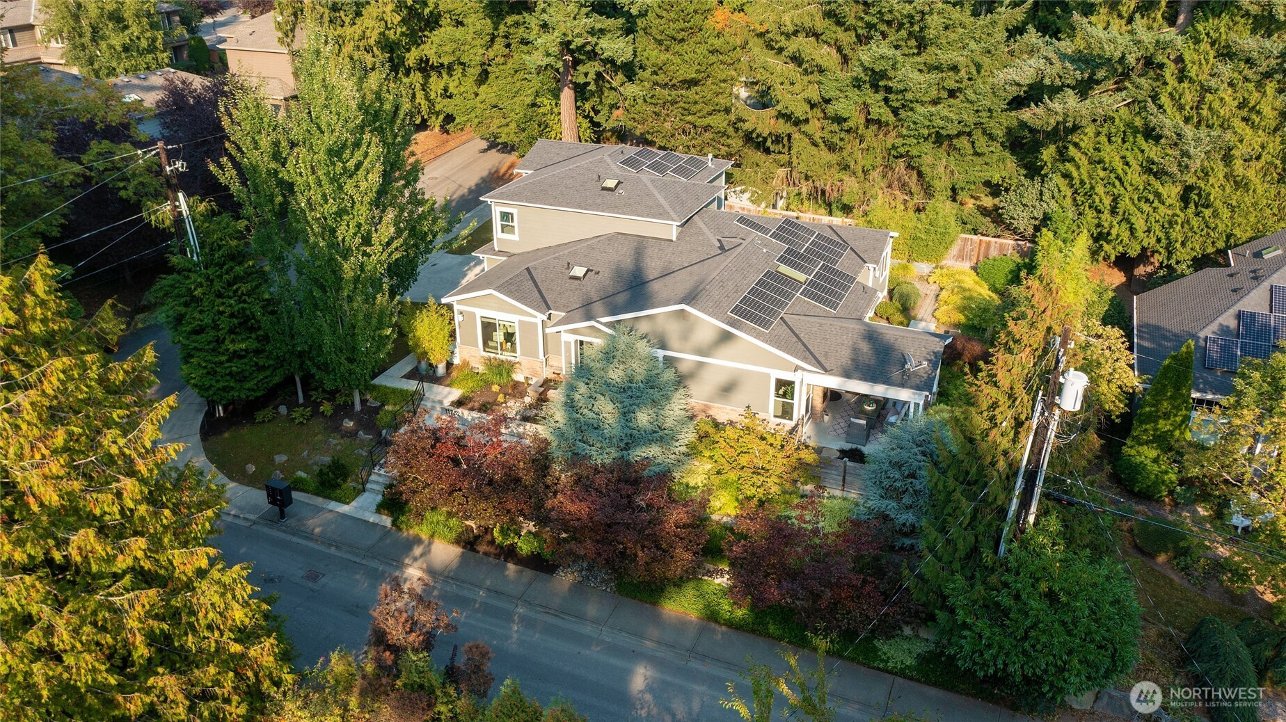 11752 82nd Avenue NE, Kirkland, WA 98034