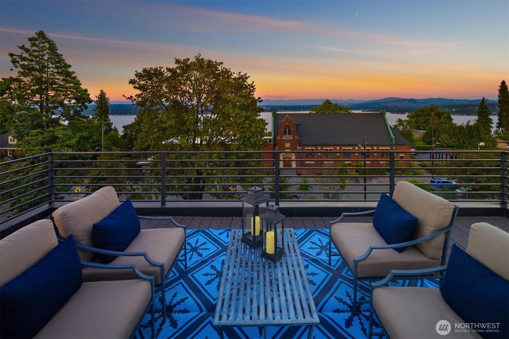 928 34th Avenue, Seattle, WA 98122