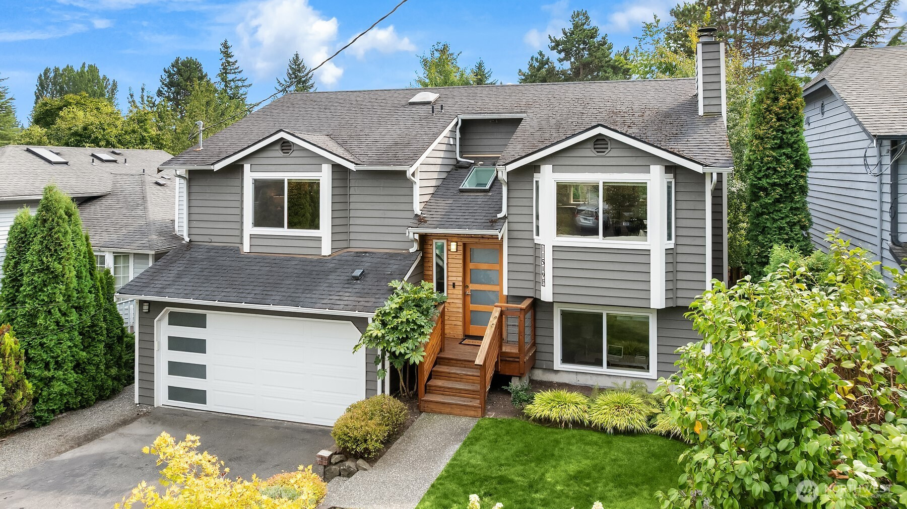 11519 12th Avenue NE, Seattle, WA 98125