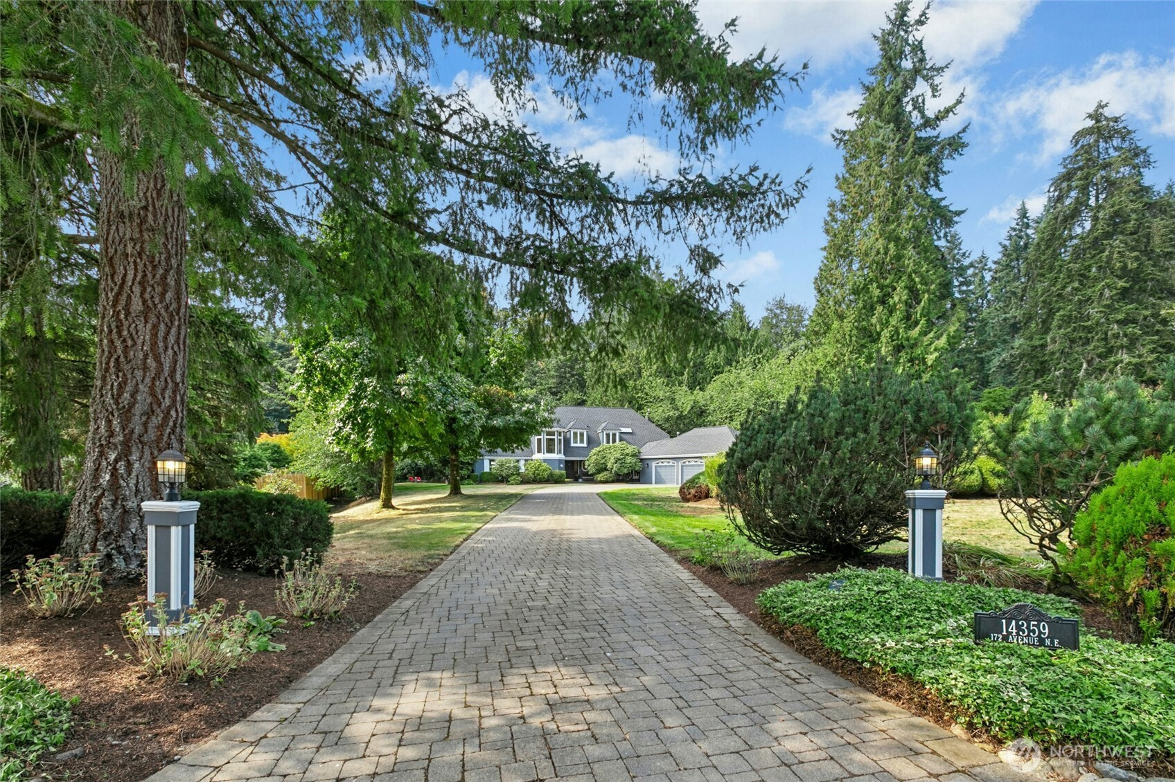 14359 172nd Avenue NE, Redmond, WA 98052