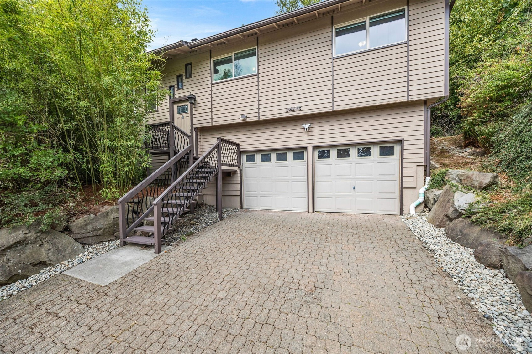 12516 SE 4th Place, Bellevue, WA 98005