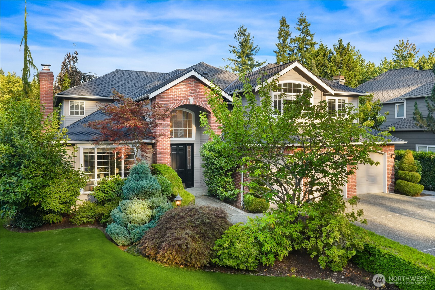 25723 SE 25th Way, Sammamish, WA 98075
