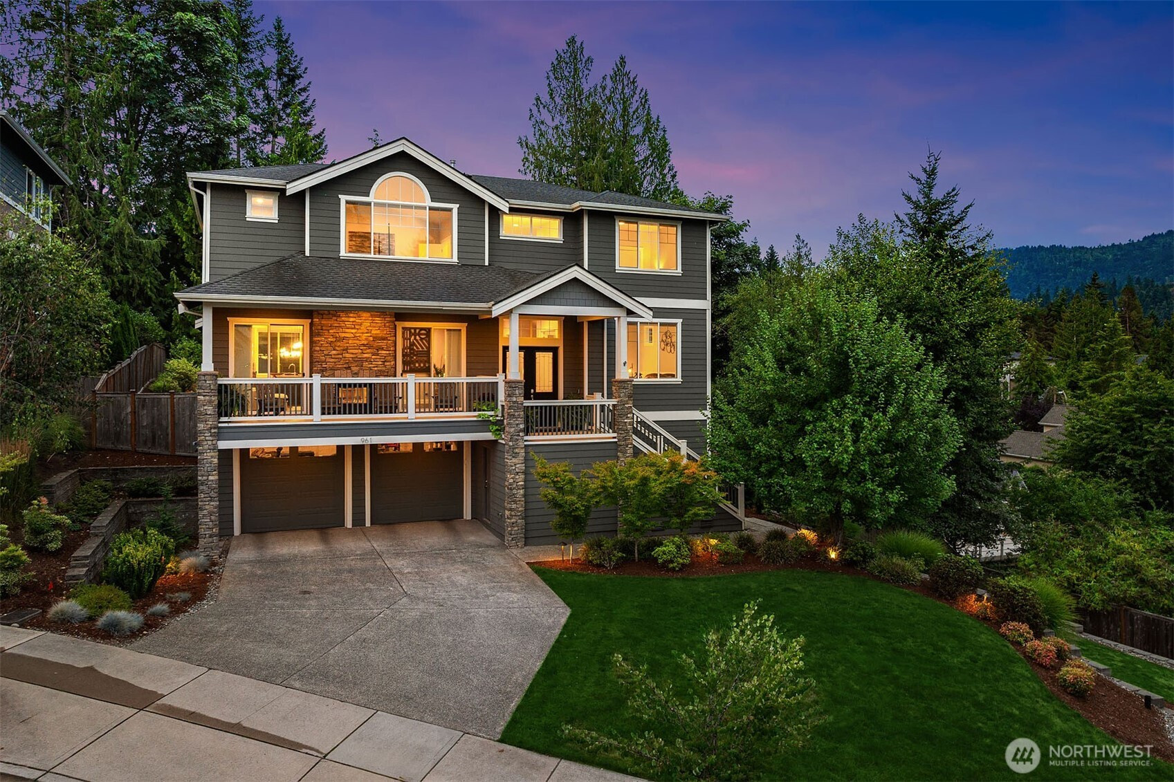 961 NW Pickering Street, Issaquah, WA 98027