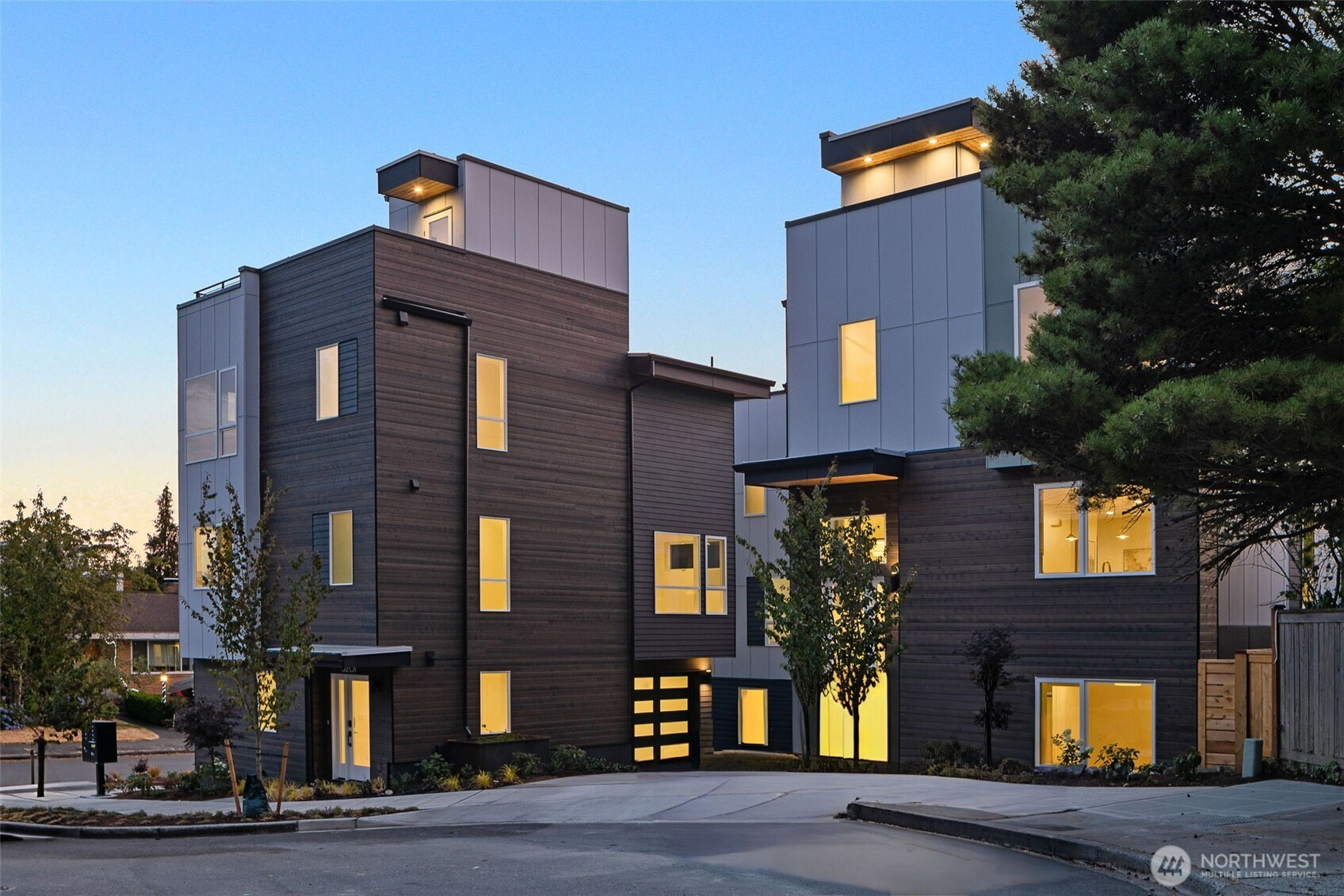 5201 Sand Point Place NE, Seattle, WA 98105