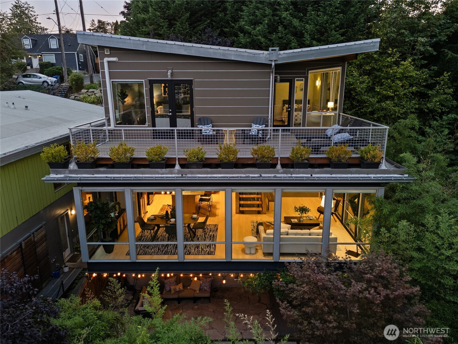 4050 34th Avenue S, Seattle, WA 98118