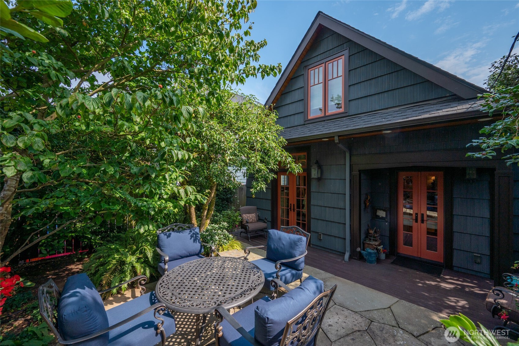 1937 6th Avenue W, Seattle, WA 98119