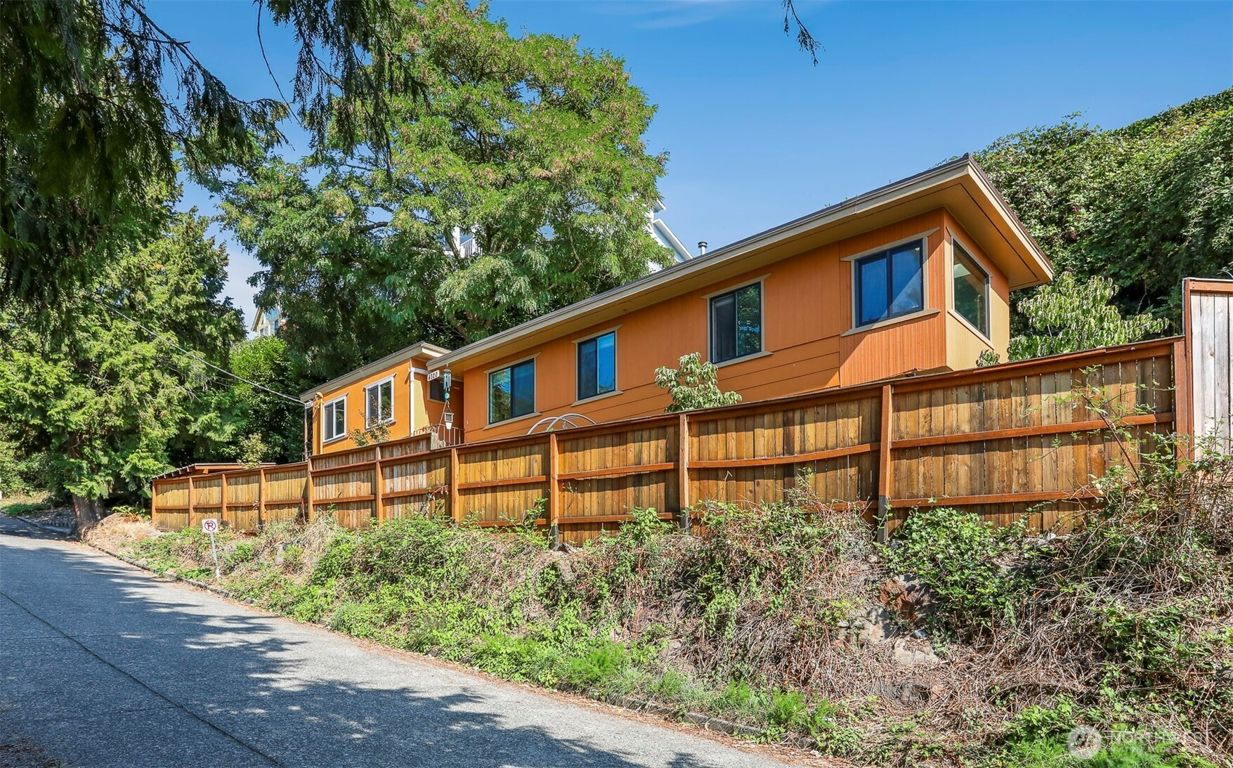 4320 Palatine Avenue N, Seattle, WA 98103