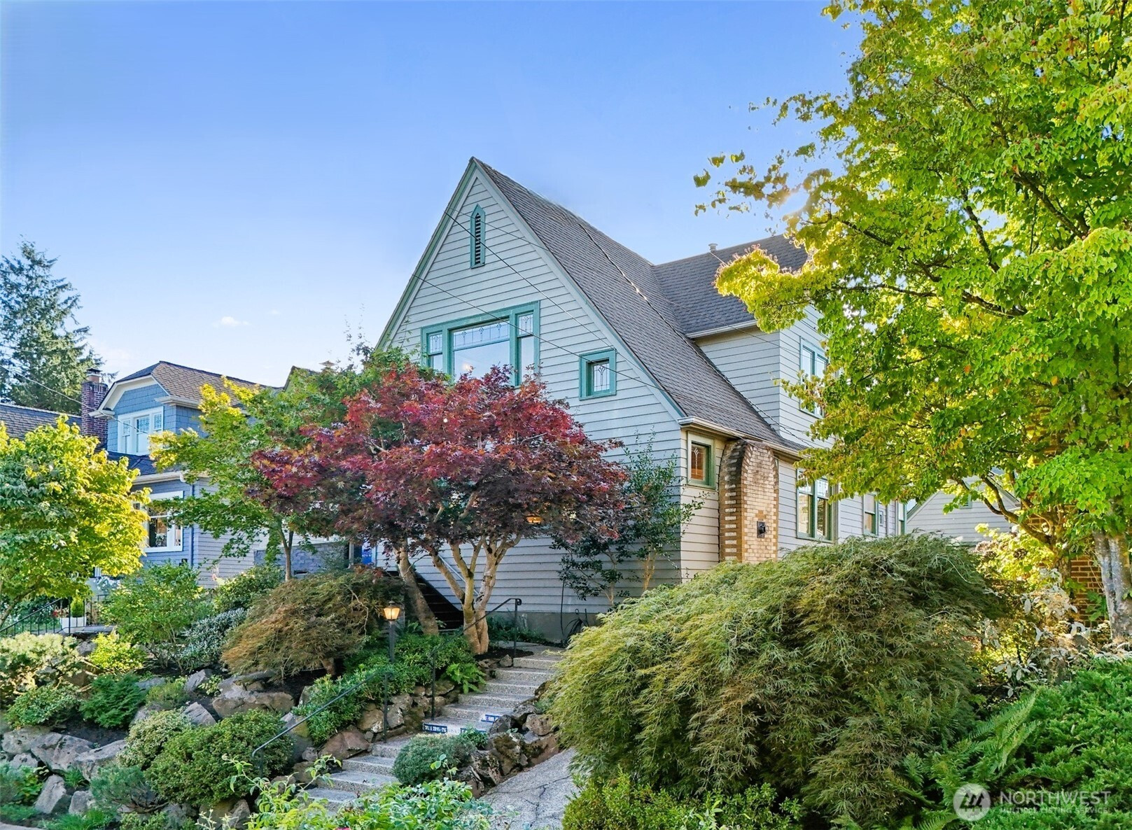 6847 18th Avenue NE, Seattle, WA 98115