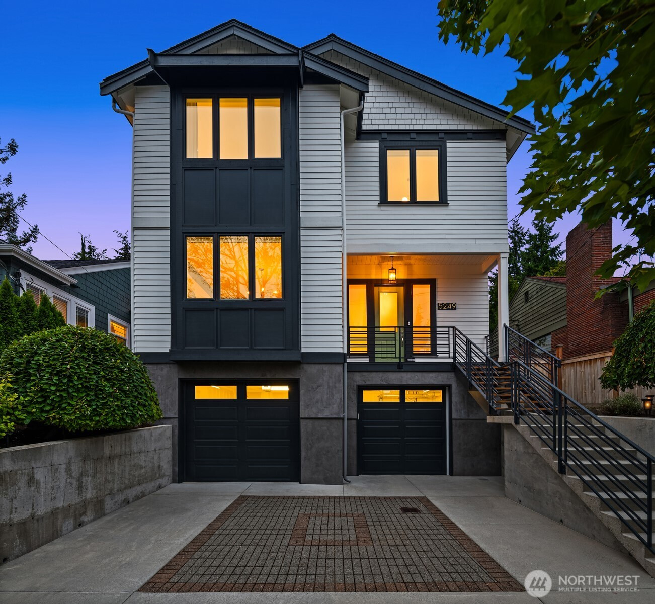 5249 36th Avenue NE, Seattle, WA 98105