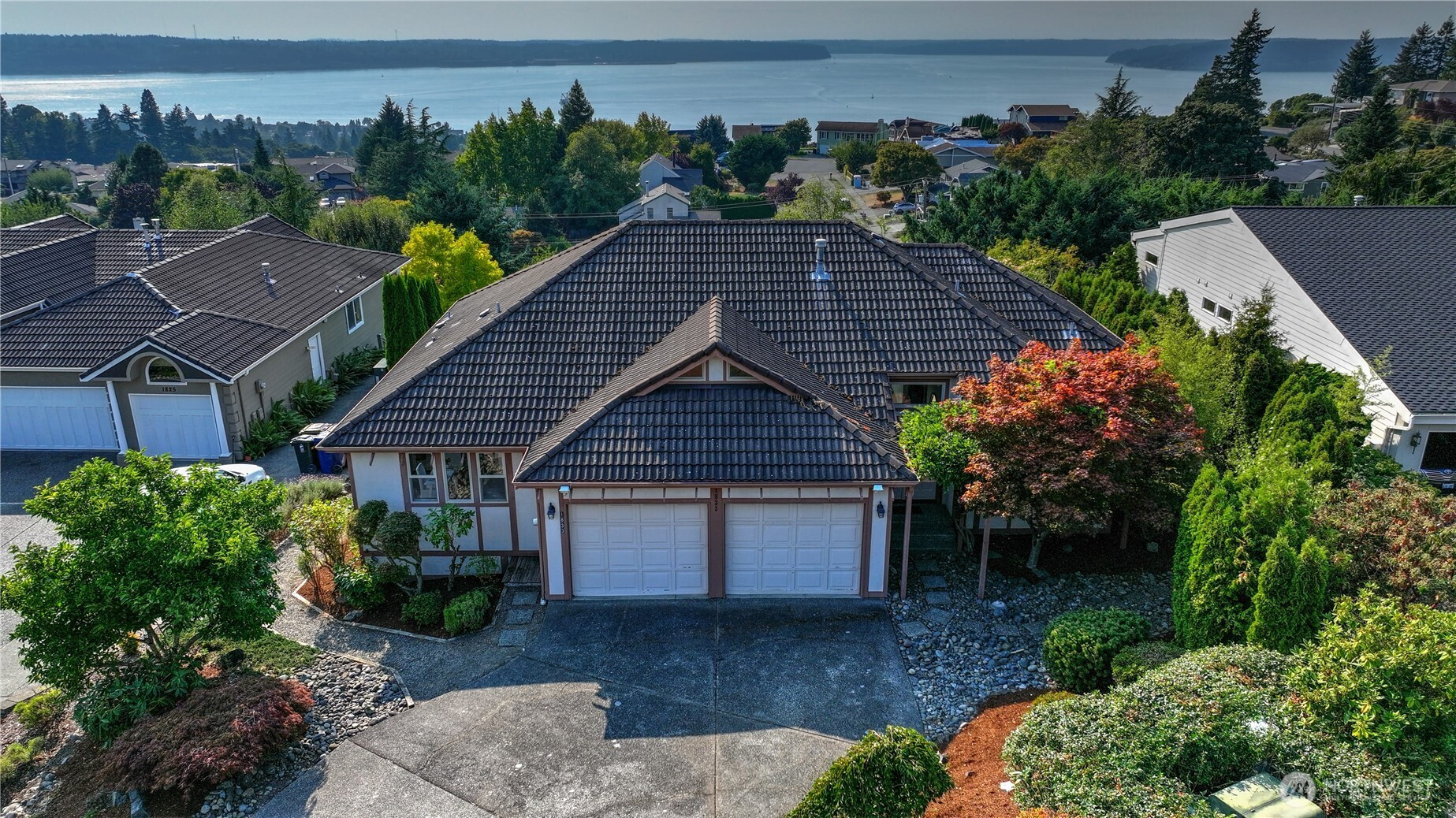 1833 56th Street NE, Tacoma, WA 98422