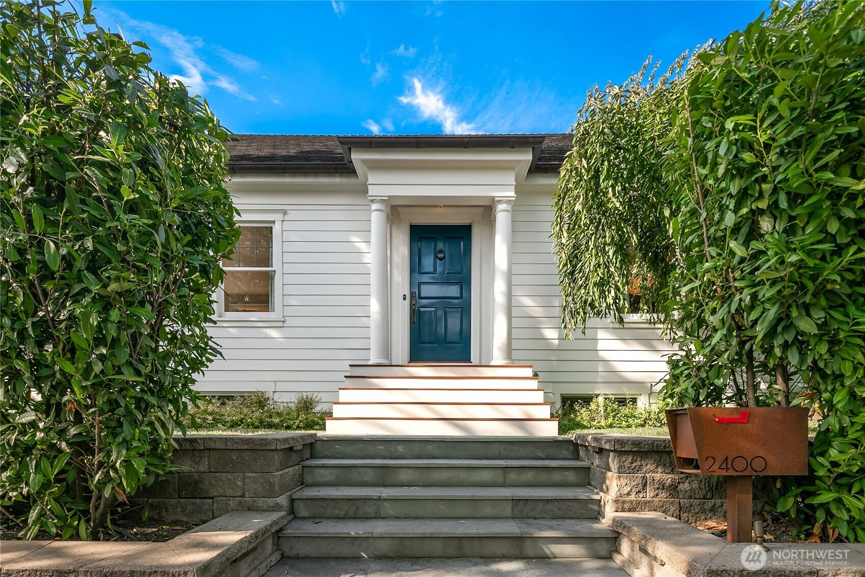 2400 E Louisa Street, Seattle, WA 98112