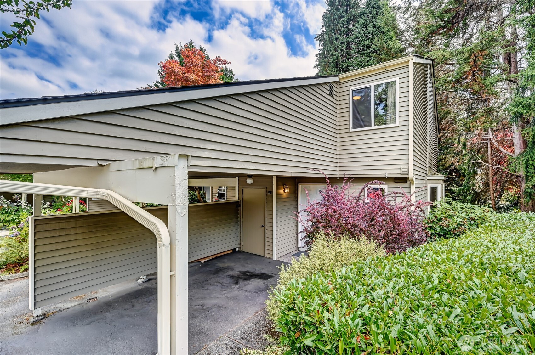 9637 121st Lane NE, Kirkland, WA 98034