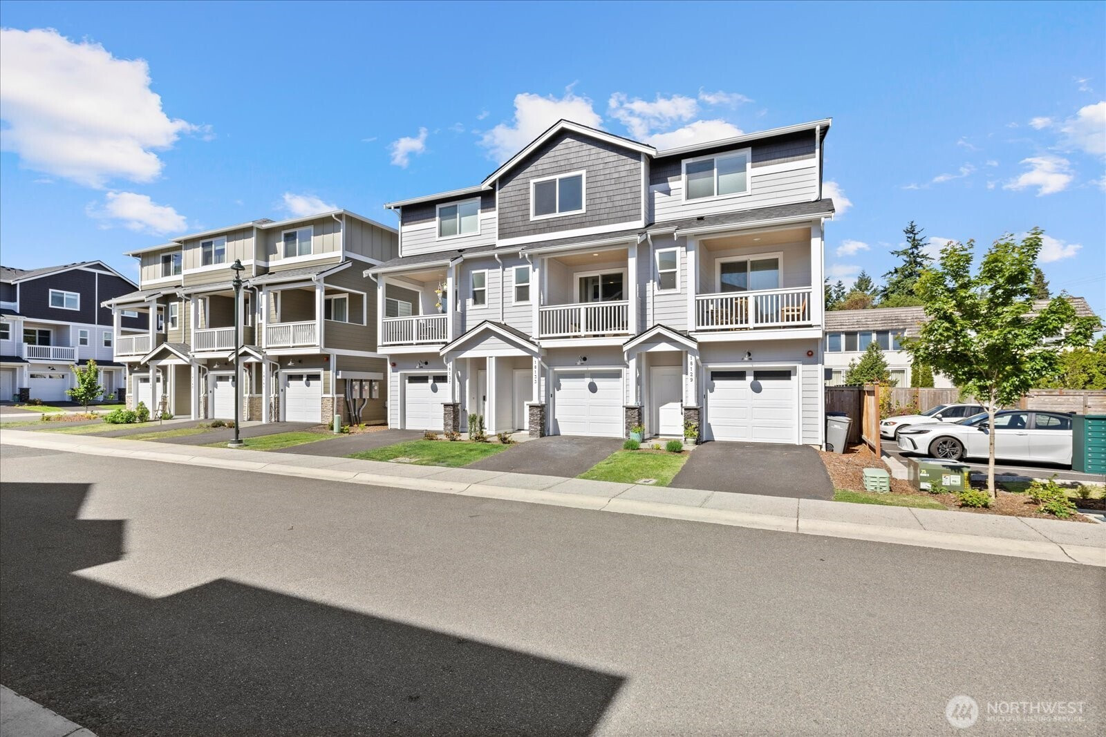 18133 1st Place SW, Normandy Park, WA 98166