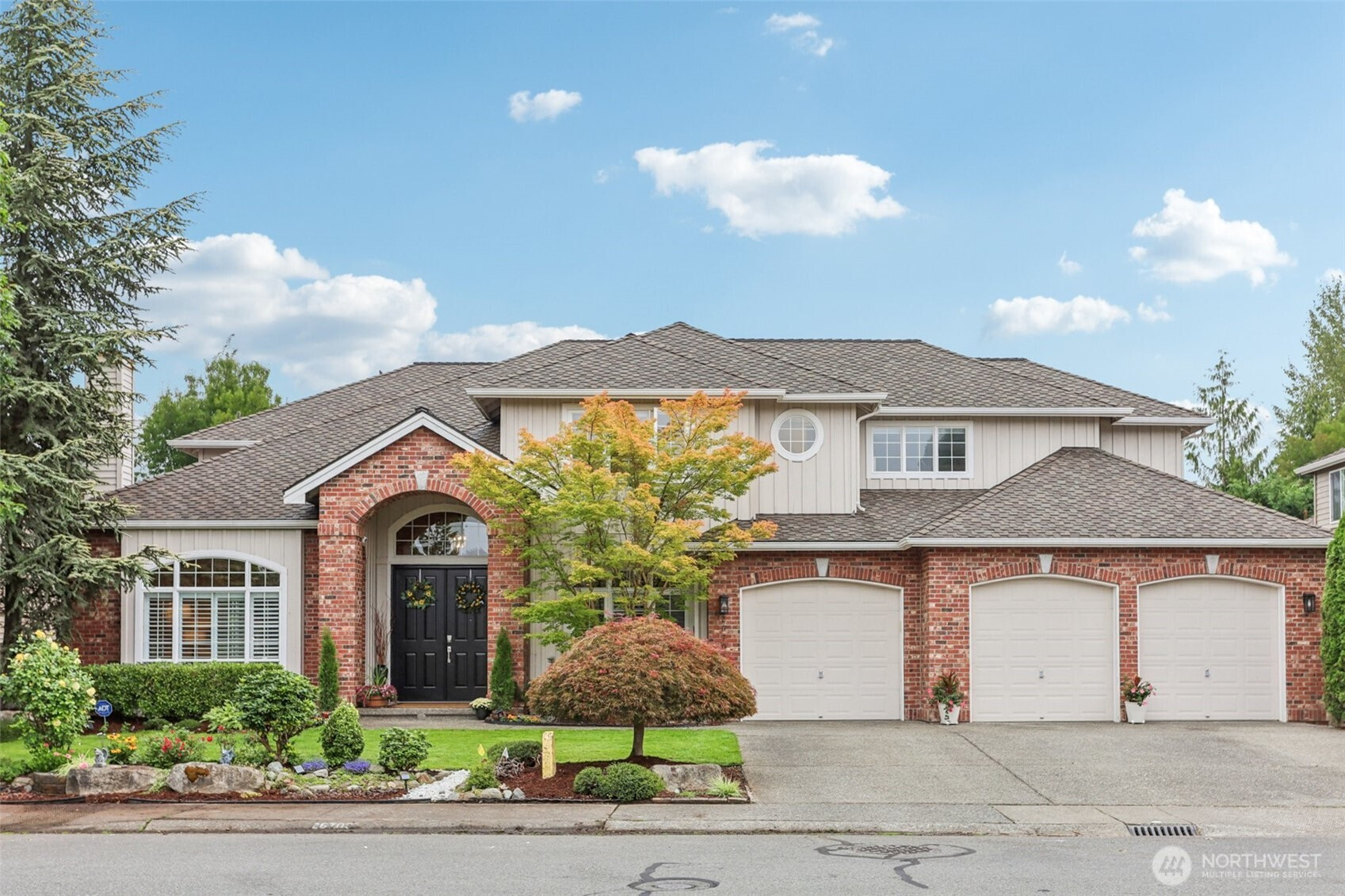 26703 SE 18th Street, Sammamish, WA 98075