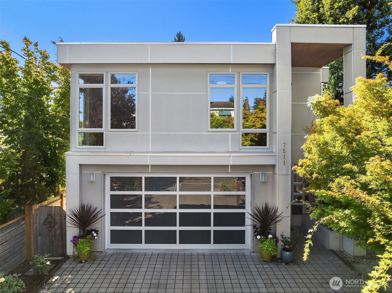 7511 3rd Avenue NW, Seattle, WA 98117