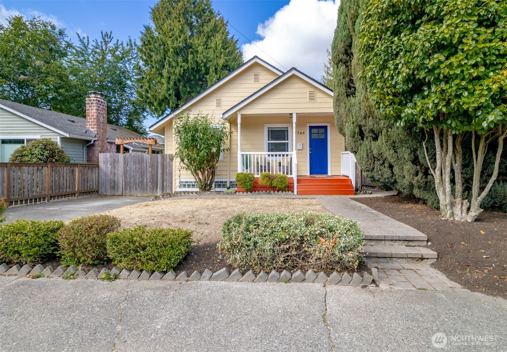 7749 17th Avenue SW, Seattle, WA 98106