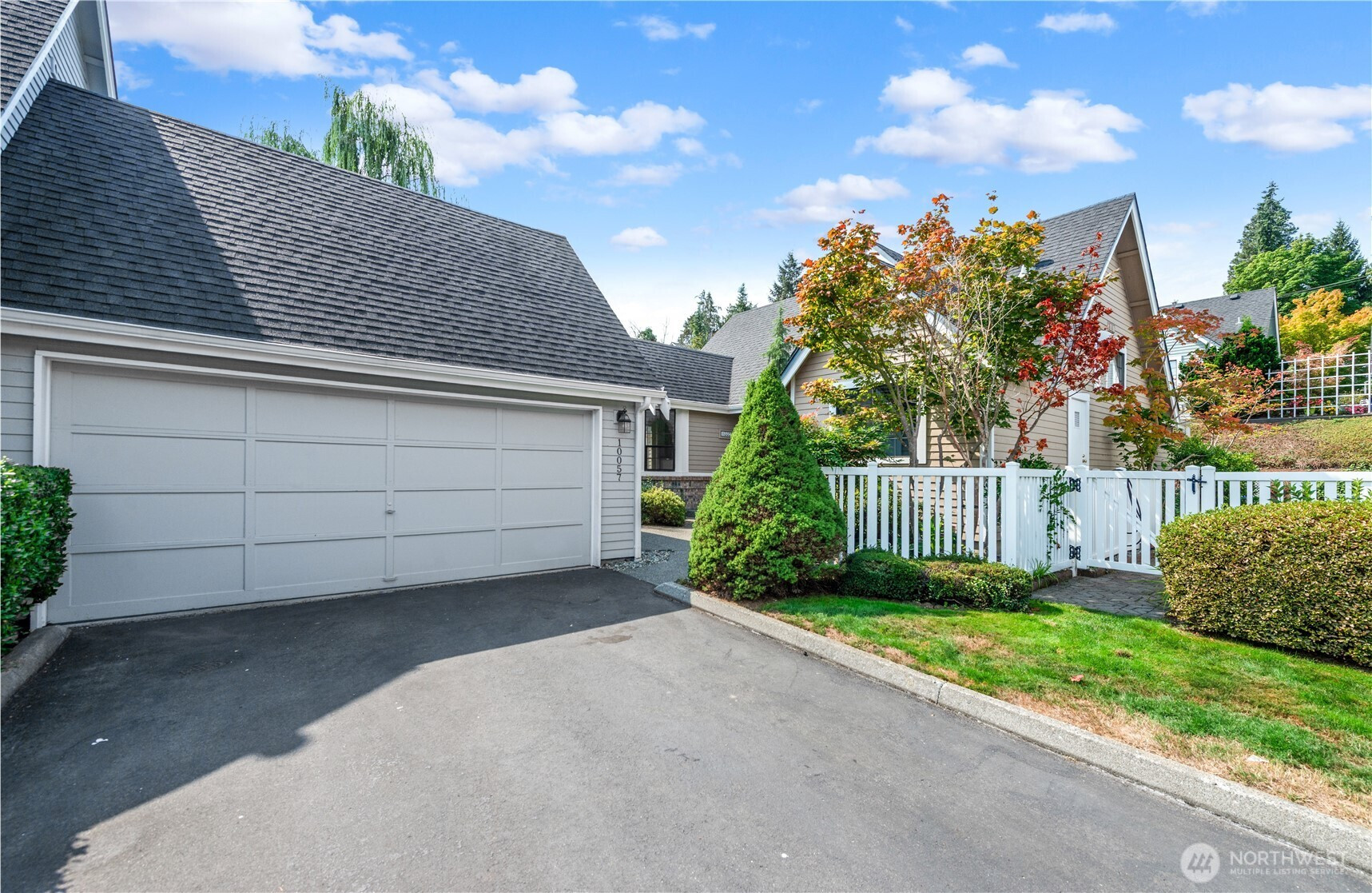 10057 Wallingford Avenue N, Seattle, WA 98133